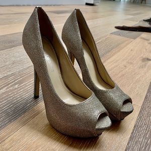 Gold sparkly Enzo Angiolini heels for sale